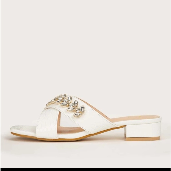 NWT Rhinestone Decor White Mules size 41/9.5 - Picture 6 of 9